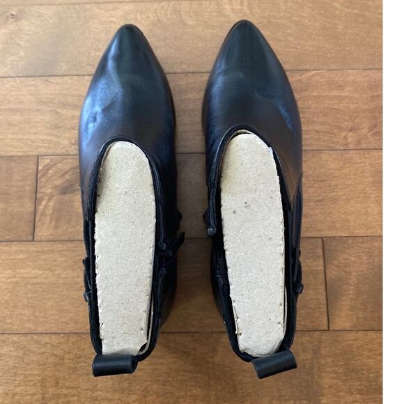Clarks Morela Liza ankle black boots size 6.5 like new - Picture 5 of 12